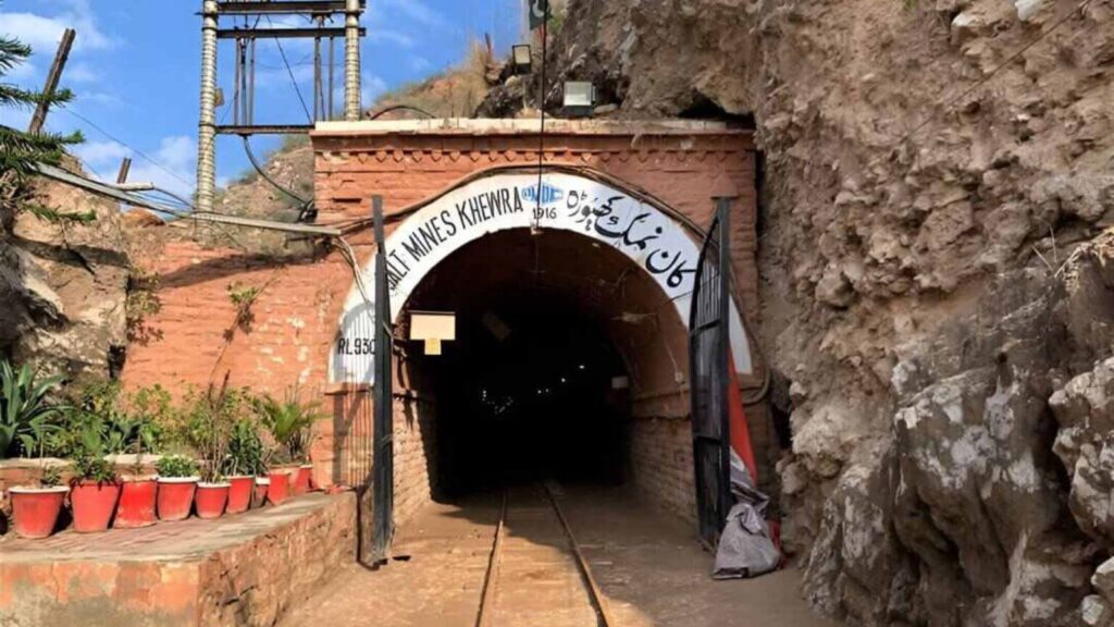 Inside the Khewra Salt Mine - Sobaan Salts